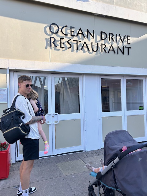 Butlin’s premium dining vs budget&nbsp;dining