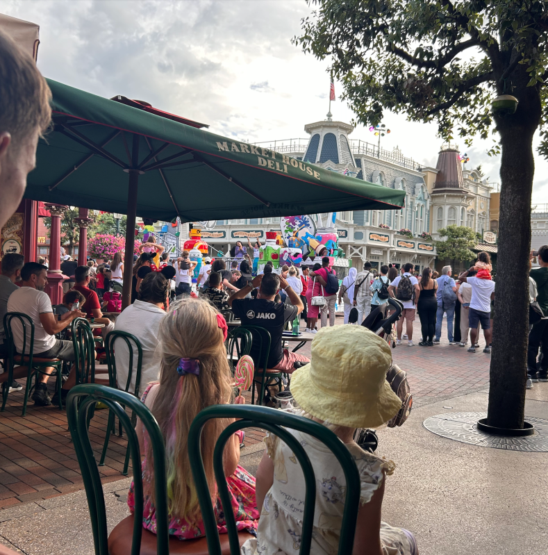 how many days do you need in disneyland paris with young kids 